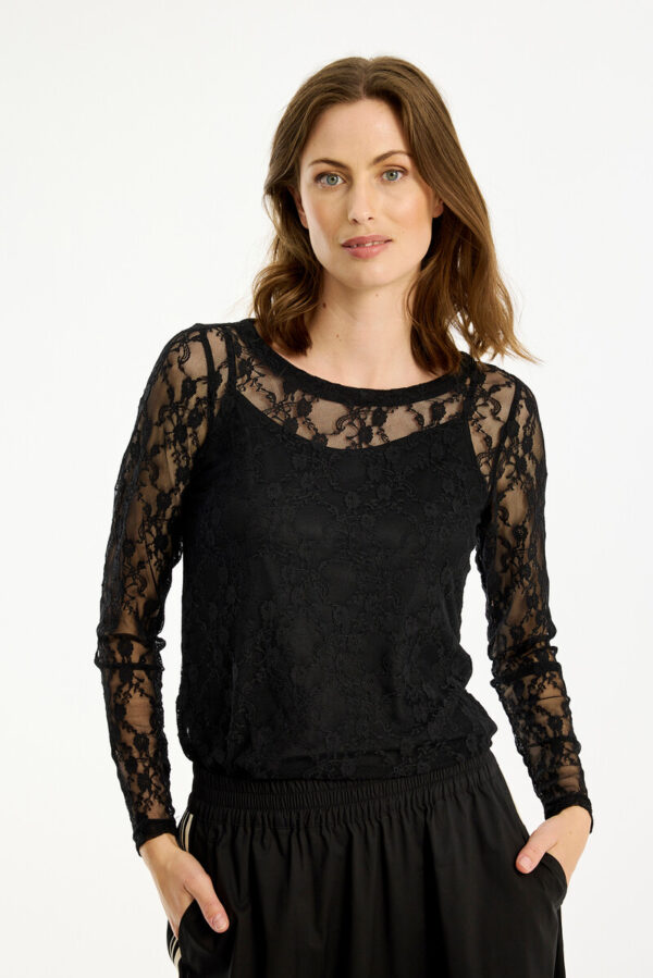 IN FRONT - Bluse