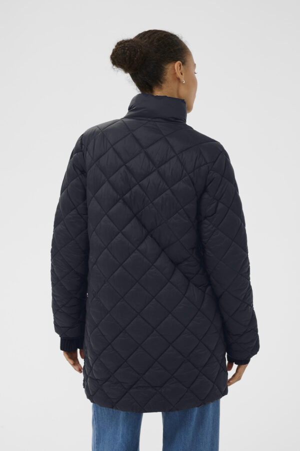 30310244_194013_550 PART TWO - Frakke