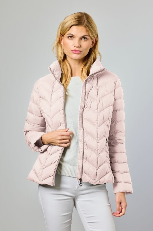 1024x1024-fcfda8f29838ee1c3a5416592be6e0b5 JUNGE - Jakke