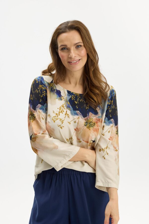 IN FRONT - Bluse