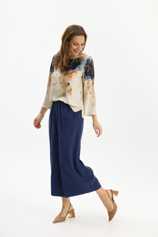 IN FRONT - Bluse