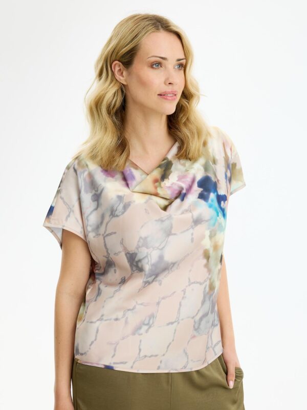 IN FRONT - Bluse