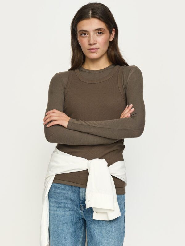 sraw22 300 368 canteen extra 1