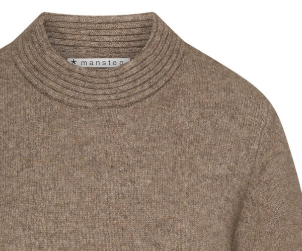 zoelle walnut detail (1)