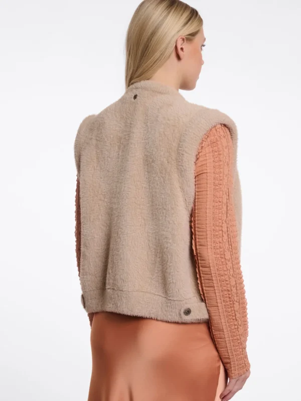 elona.5002612 oat 03